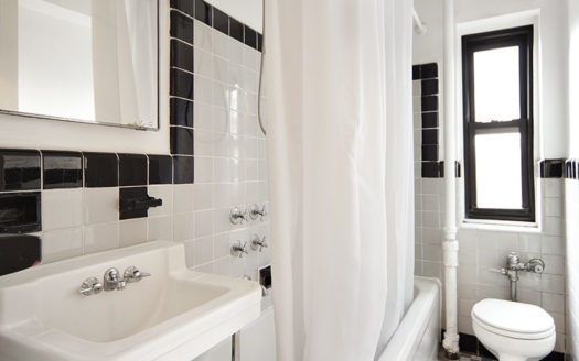 200 West 20th Street, Residence 815