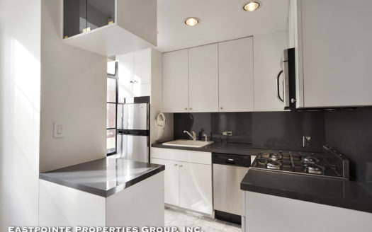 353 West 56th Street, Residence 3E
