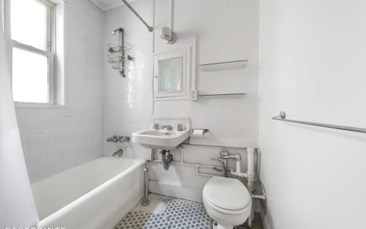 88 Horatio Street, Residence 5D
