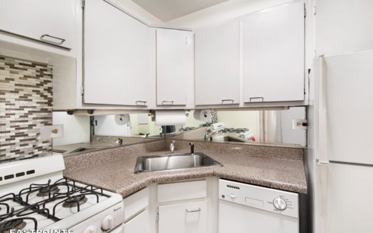 330 East 49th Street, Residence 6G