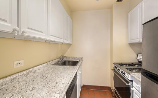 29 King Street, Residence 1H