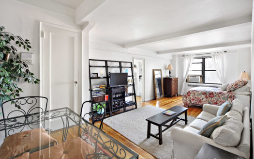 200 West 20th Street, Residence 703