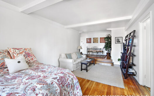 200 West 20th Street, Residence 703
