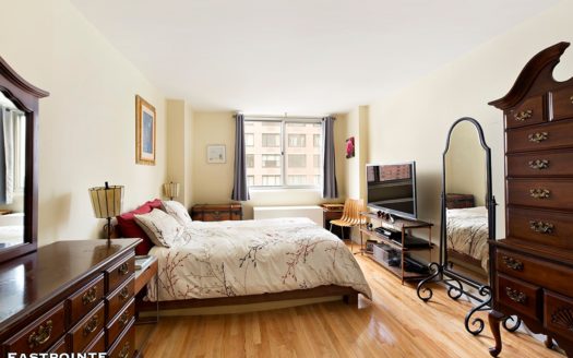 345 East 93rd Street, Residence 14J