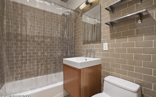 460 West 23rd Street, Residence GF