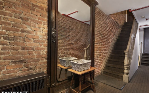 460 West 23rd Street, Residence GF