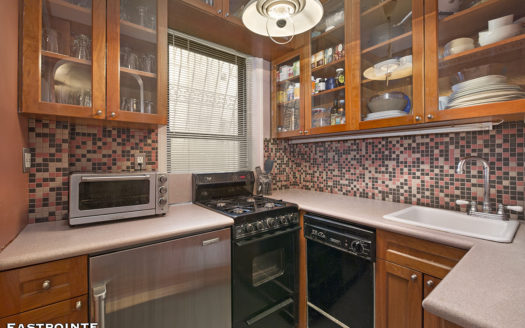 166 West 22nd Street, Residence 1G