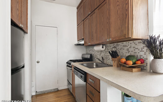 121 East 10th Street, Residence 5B
