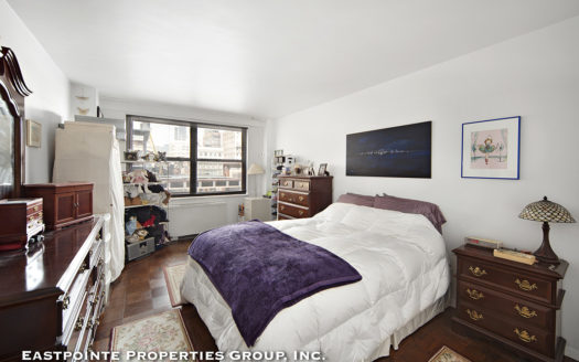 7 East 14th Street, Residence 1527