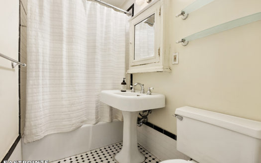 460 West 23rd Street, Residence 4B