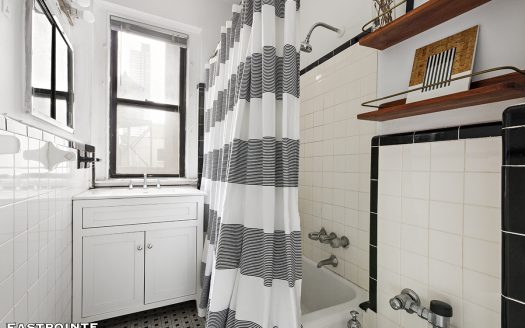 116 West 72nd Street, Residence 10C