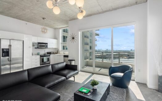 133 NE 2nd Avenue, Residence 3012