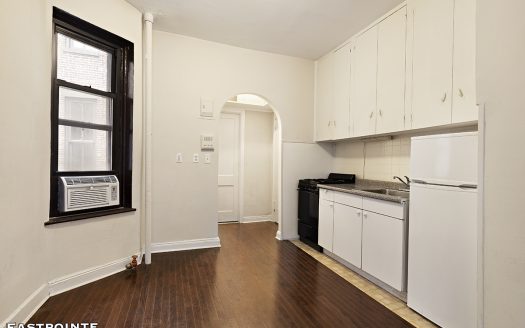 223 Sullivan Street, Residence 3C