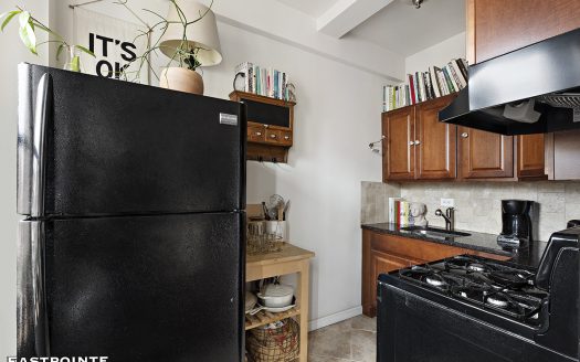 116 West 72nd Street, Residence 15B