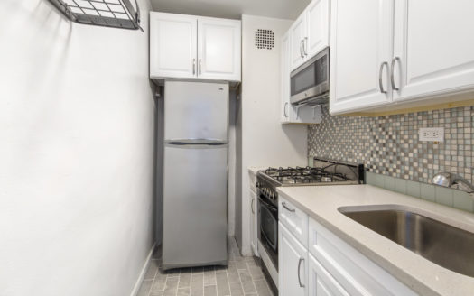 40 Sutton Place, Residence 4F