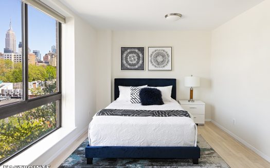 445 West 19th Street, Residence 8A
