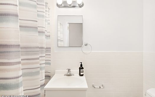 173 Bleecker Street, Residence 7