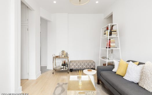 334 West 22nd Street, Residence 25