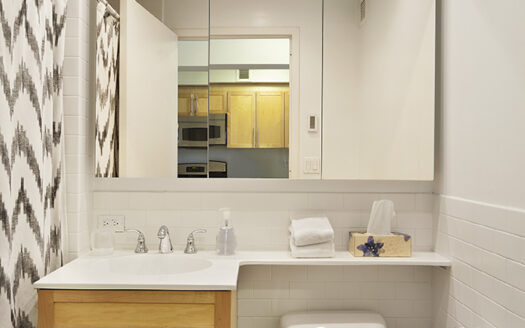 516 West 47th Street, Residence S7D