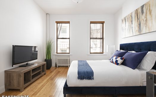 173 Bleecker Street, Residence 7