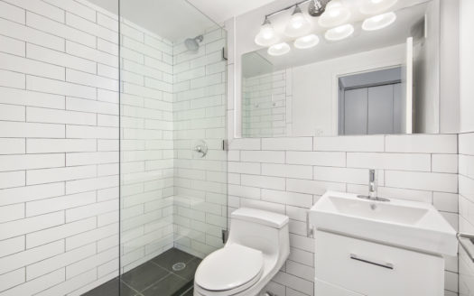 445 West 19th Street, Residence 6E