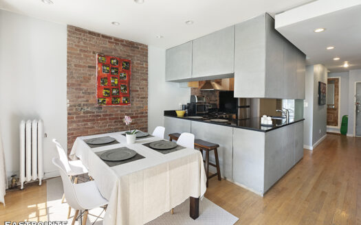 224 East 7th Street, Residence 11