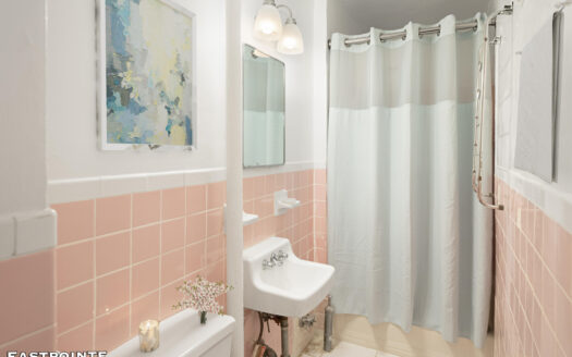 173 Bleecker Street, Residence 8