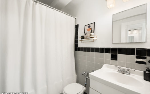 200 West 20th Street, Residence 701