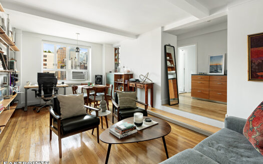 200 West 20th Street, 1008