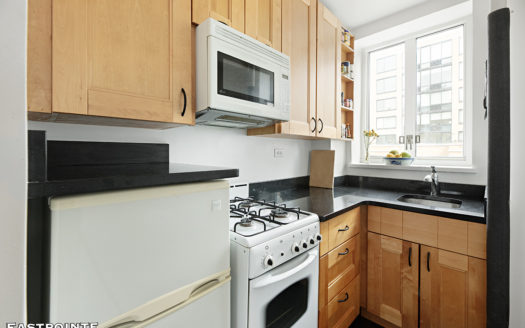 200 West 20th Street, Residence 1105