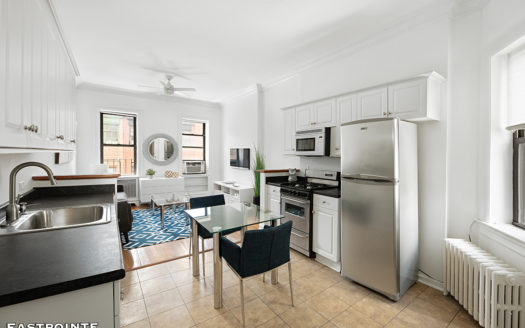 175 Bleecker Street, Residence 17