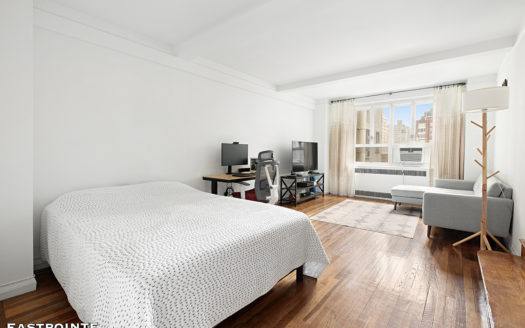 200 West 20th Street, Residence 816