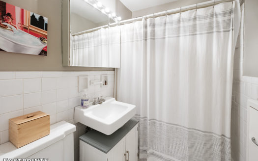 201 West 21st Street, Residence 8A